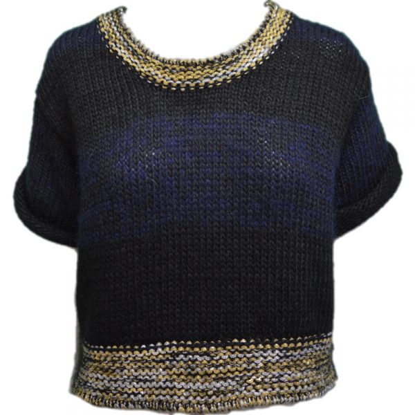 Cropped jumper with metallic tread detail.