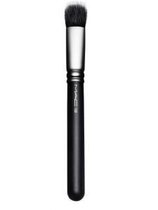 MAC Foundation Brush 130